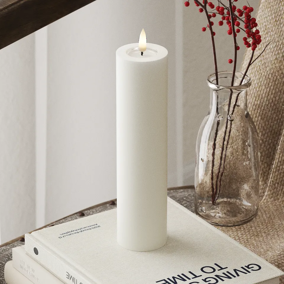 deluxe-homeart-blockkerzen-led-kerze-5x20-cm-wei-real-flame image 1