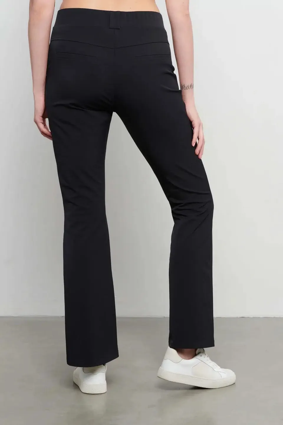 penelope-schlaghose-travel-schwarz-elastisch-damen image 1
