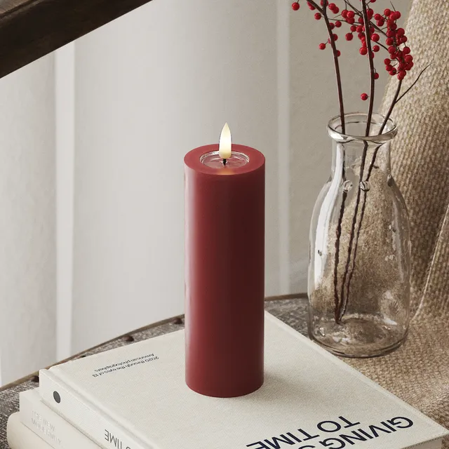 deluxe-homeart-blockkerzen-led-kerze-bordeaux-5x15-cm image 1
