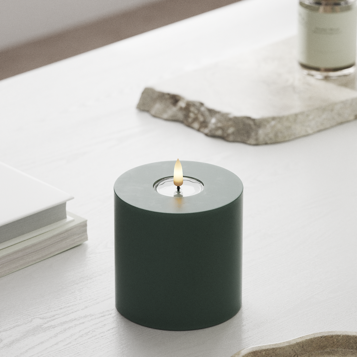 deluxe-homeart-blockkerzen-led-kerze-10x10-cm-jadegr-n-real-flame image 3