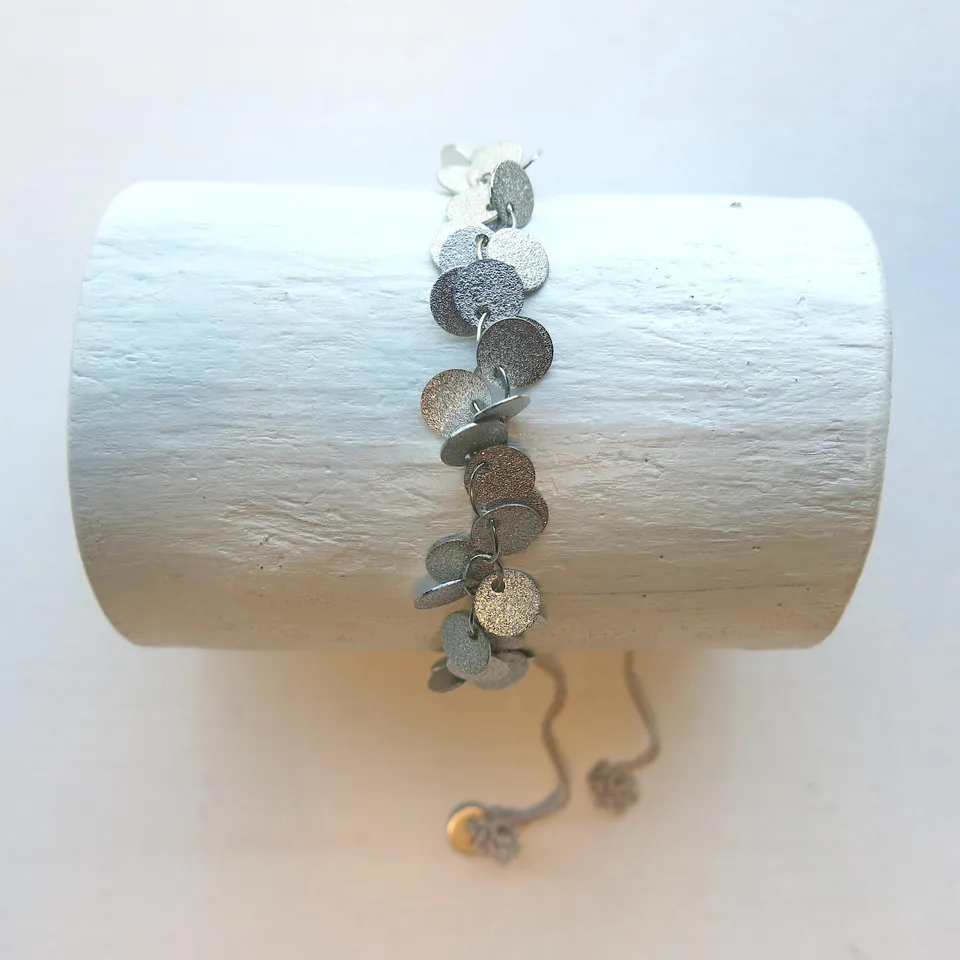 santurini-armband-silber-pailletten-verstellbar-boho image 1