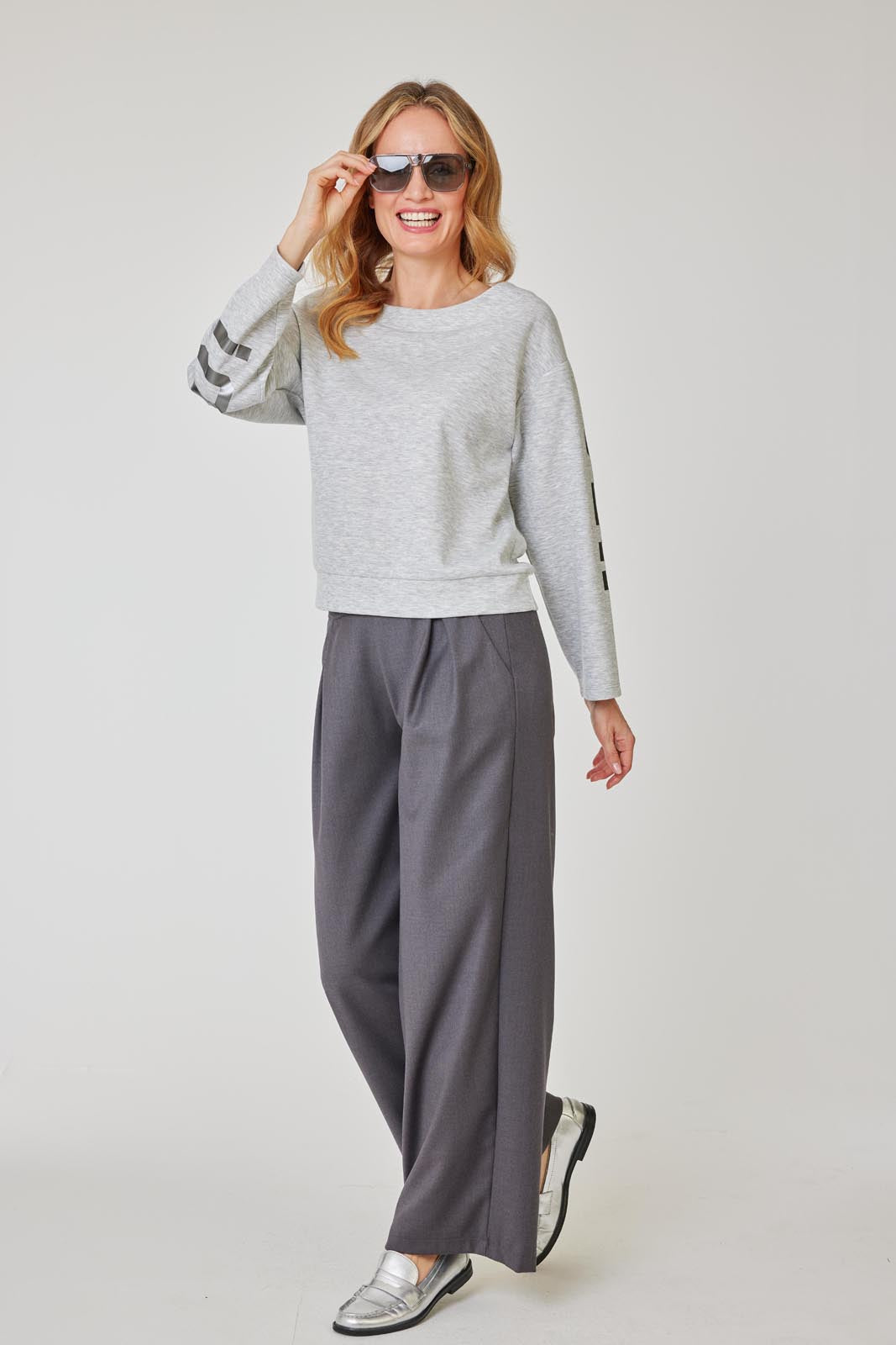 ein-st-ck-vom-gl-ck-yes-sweatshirt-grau-rmelprint-leger image 5