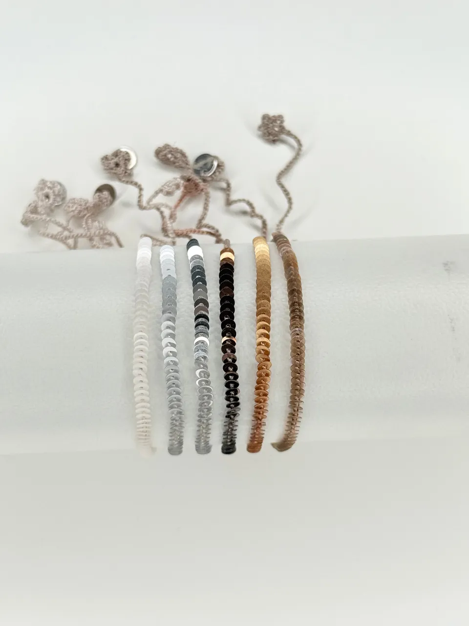 pam-h-kelarmband-mit-pailletten-verstellbar-wei image 1