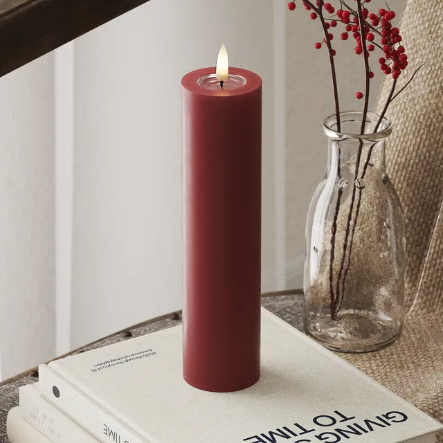 deluxe-homeart-blockkerzen-led-kerze-5x20-cm-bordeaux-real-flame image 1