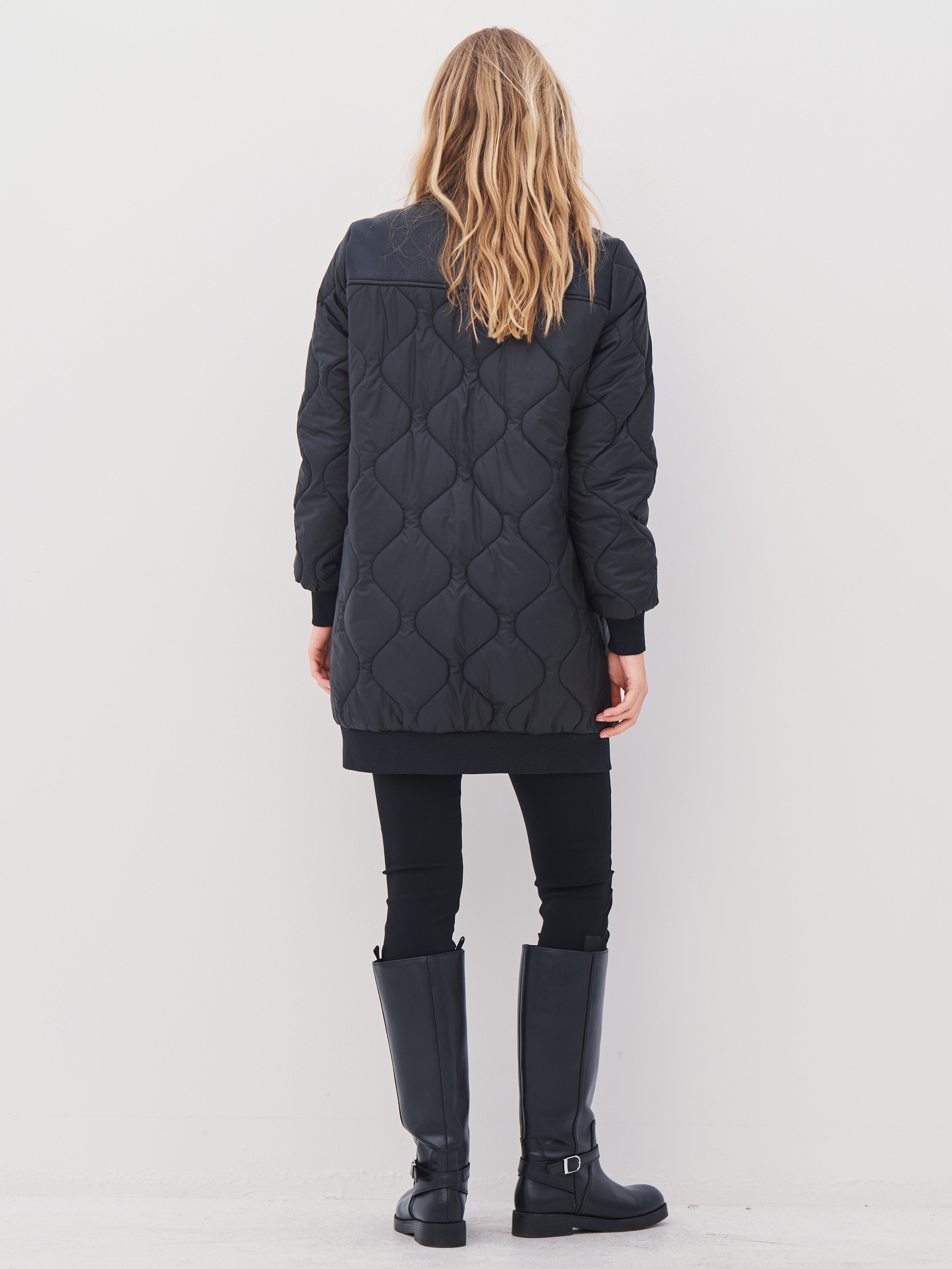 n-denmark-arisa-steppmantel-damen-schwarz image 5
