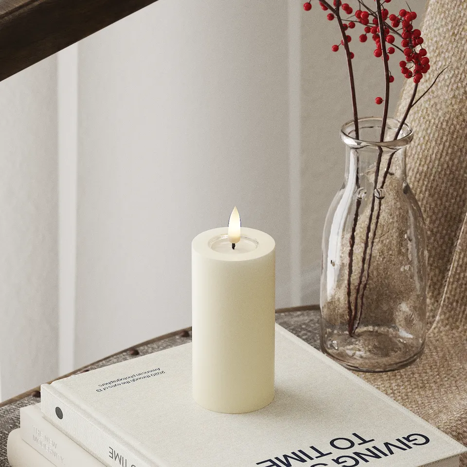 deluxe-homeart-blockkerzen-led-blockkerze-5x10-cm-creme-real-flame image 1