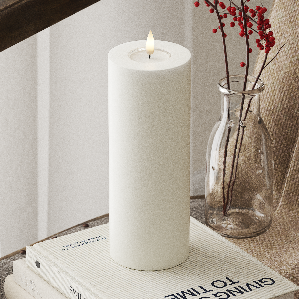 deluxe-homeart-blockkerzen-led-kerze-7-5x20cm-wei-real-flame image 1