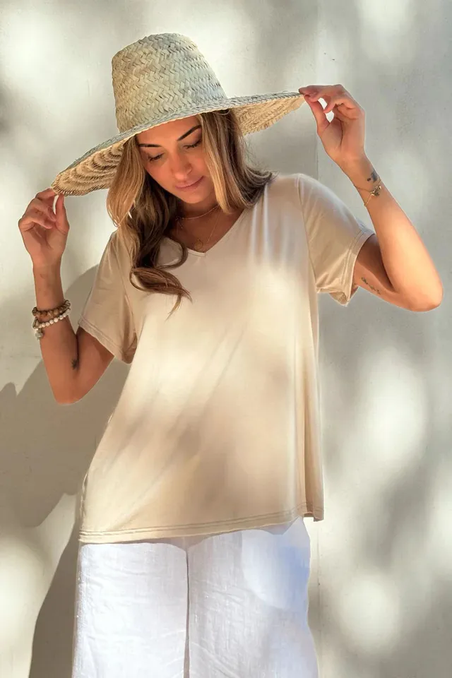 bypias-daily-bambus-t-shirt-damen-beige-s-m-v-ausschnitt image 1