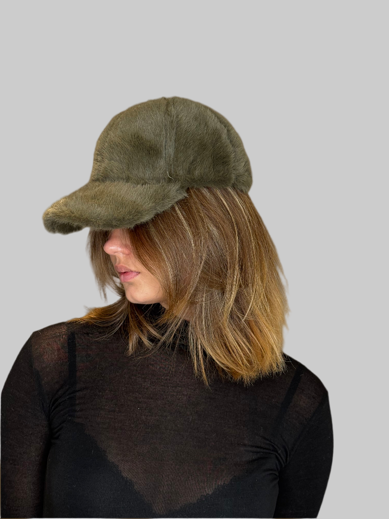 ein-st-ck-vom-gl-ck-kunstfell-baseball-cap-dunkelgr-n-damen image 3