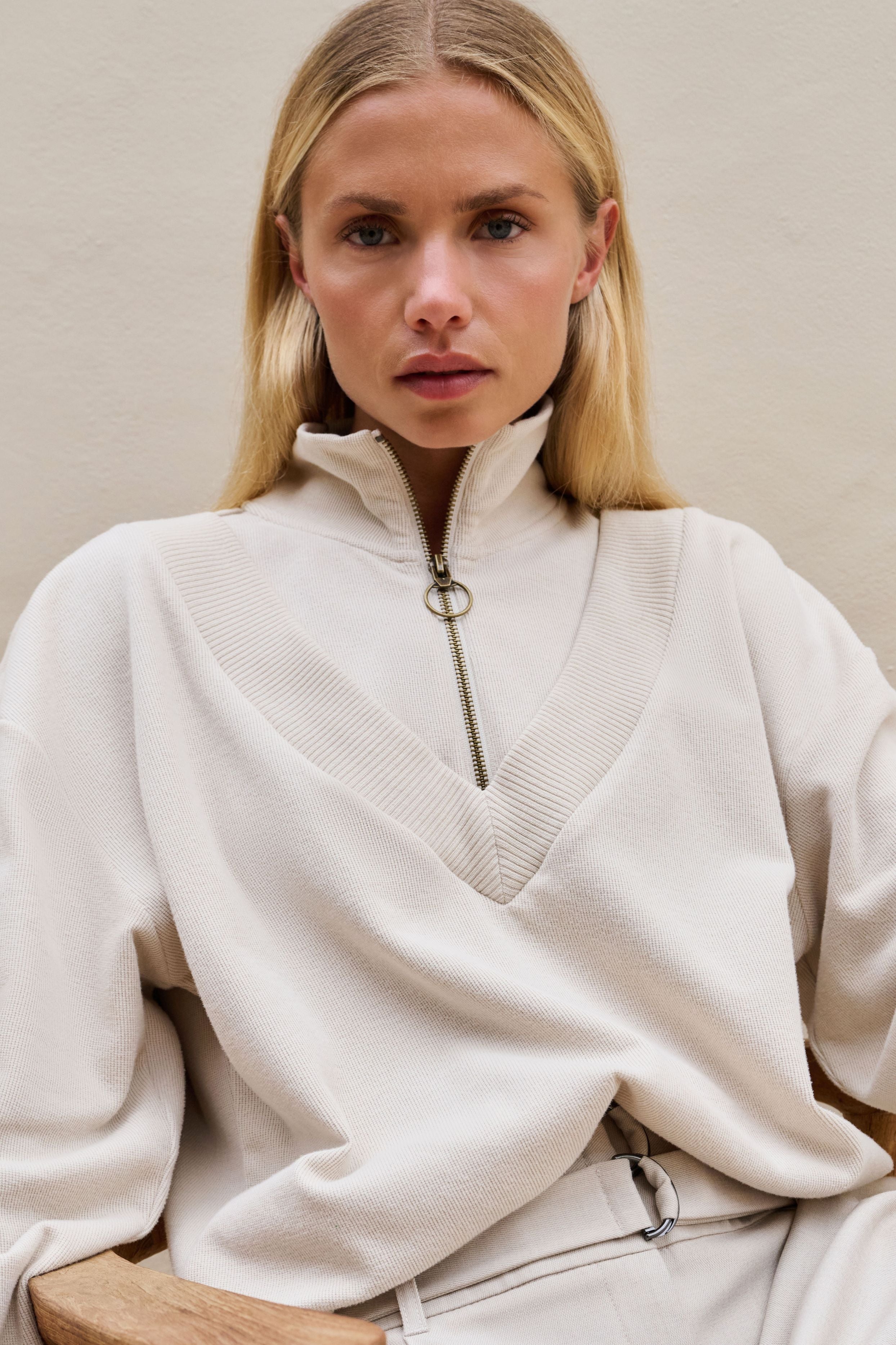 yaya-pullover-doppelkragen-zipper-beige-oversize image 5