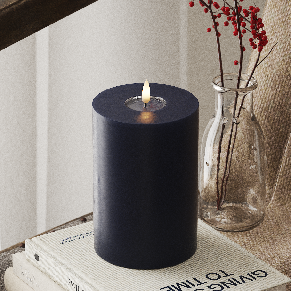deluxe-homeart-blockkerzen-led-kerze-10x15-cm-k-nigsblau-real-flame image 1