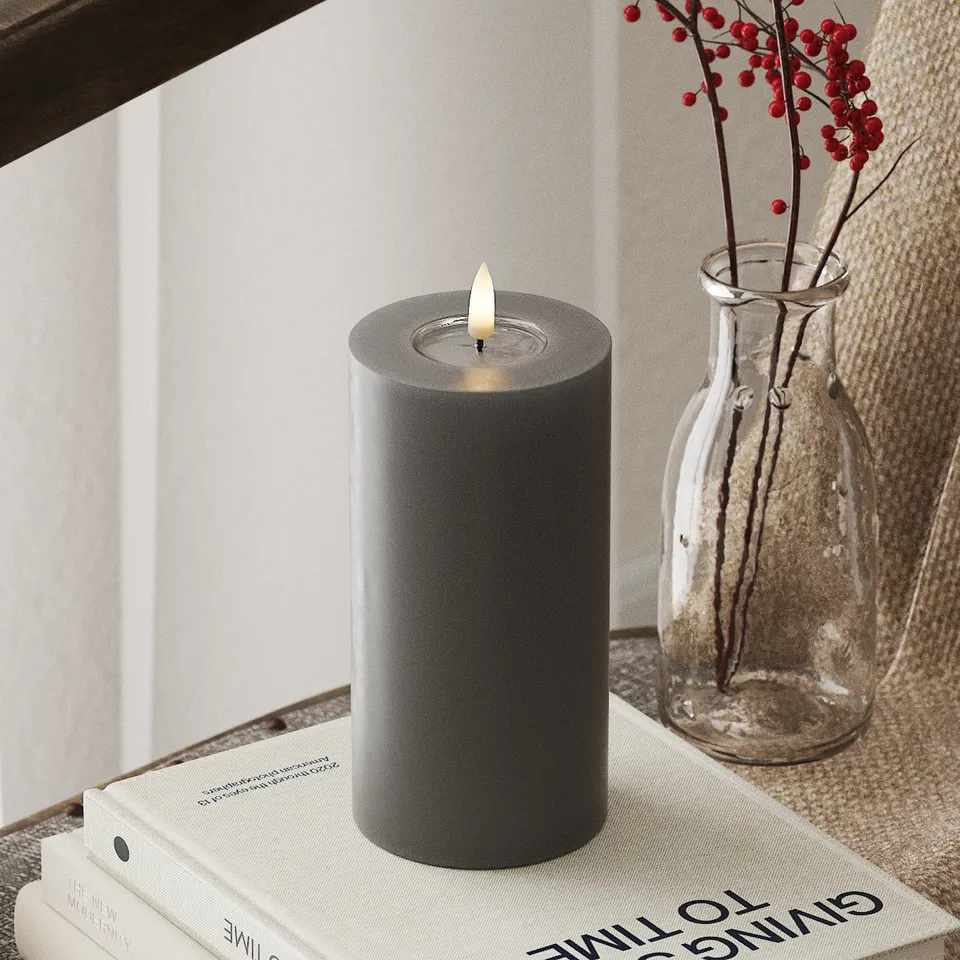 deluxe-homeart-blockkerzen-led-blockkerze-7-5x15-cm-grau-real-flame image 1