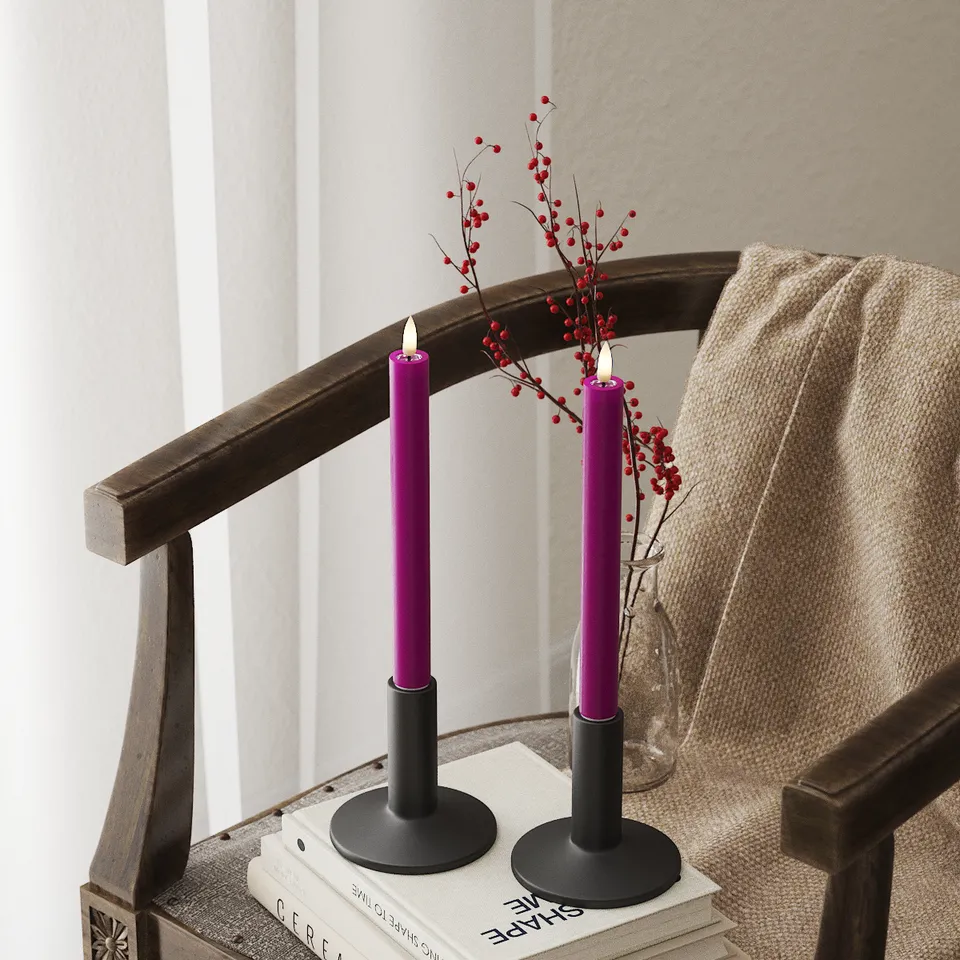 deluxe-homeart-stabkerzen-led-tafelkerzen-2x24-cm-violett image 1