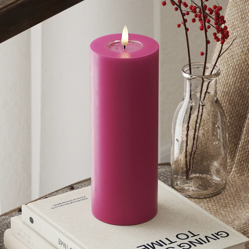 deluxe-homeart-blockkerzen-led-blockkerze-magenta-7-5x20-cm-real-flame image 1