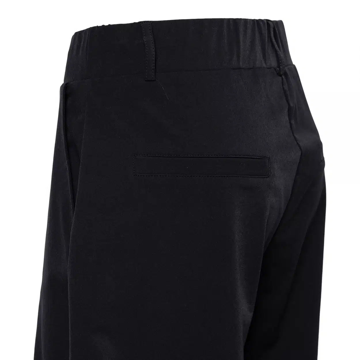 ein-st-ck-vom-gl-ck-philis-travel-shorts-schwarz-knitterarm image 6