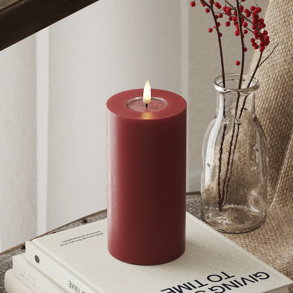deluxe-homeart-blockkerzen-led-kerze-7-5x15-cm-bordeaux image 1