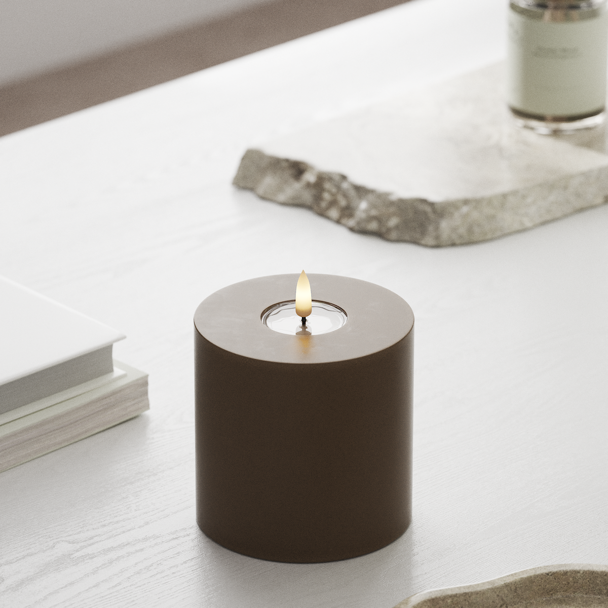 deluxe-homeart-blockkerzen-led-stumpenkerze-10x10cm-karamell image 3