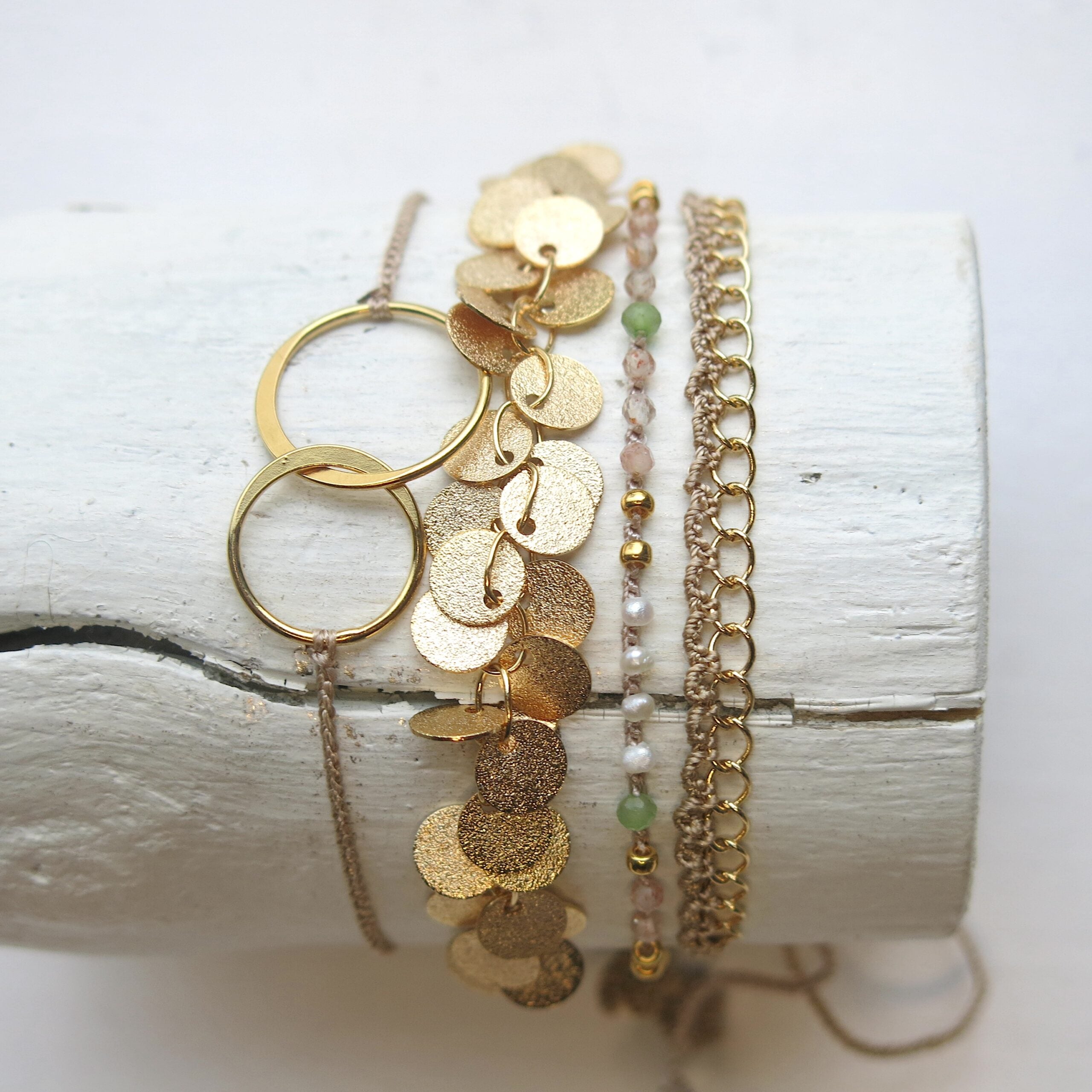 sch-ne-beute-santurini-armband-gold-18kt-pailletten image 2