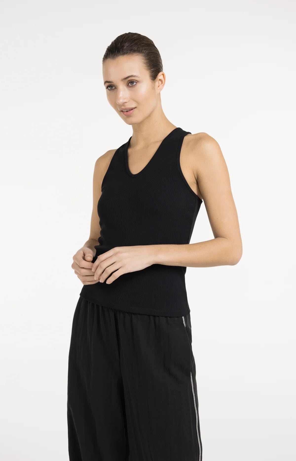 yaya-ripp-top-v-ausschnitt-schwarz-gr-e-s image 6