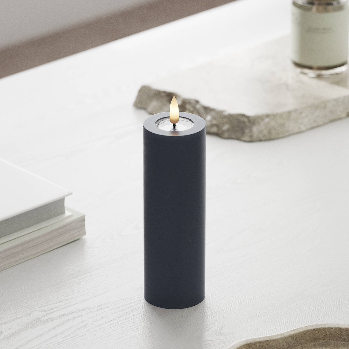 deluxe-homeart-blockkerzen-led-kerze-5x15-cm-eisblau-real-flame image 3