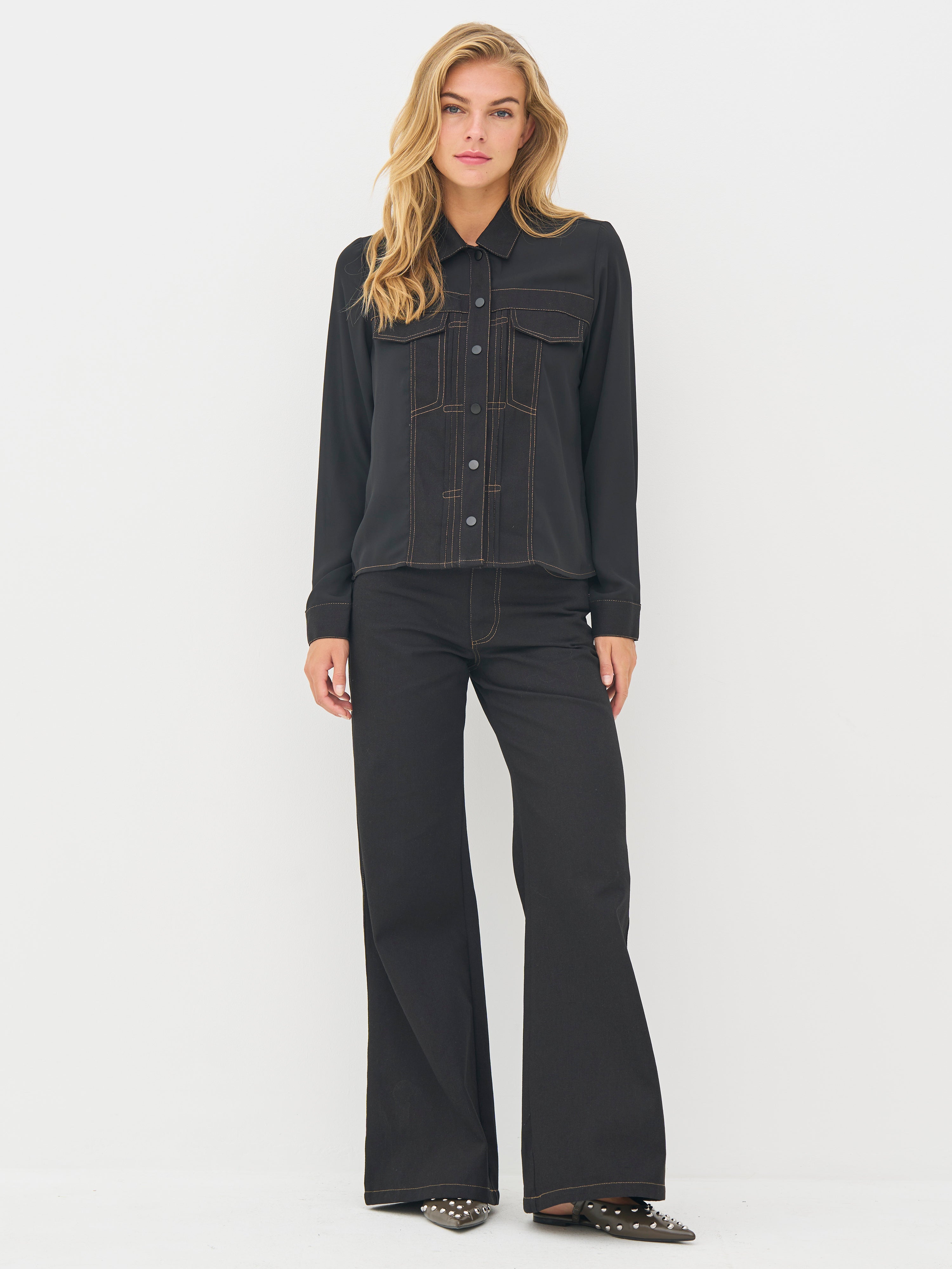 n-denmark-beate-jeanshemd-schwarz-damen-leichte-denimbluse image 2