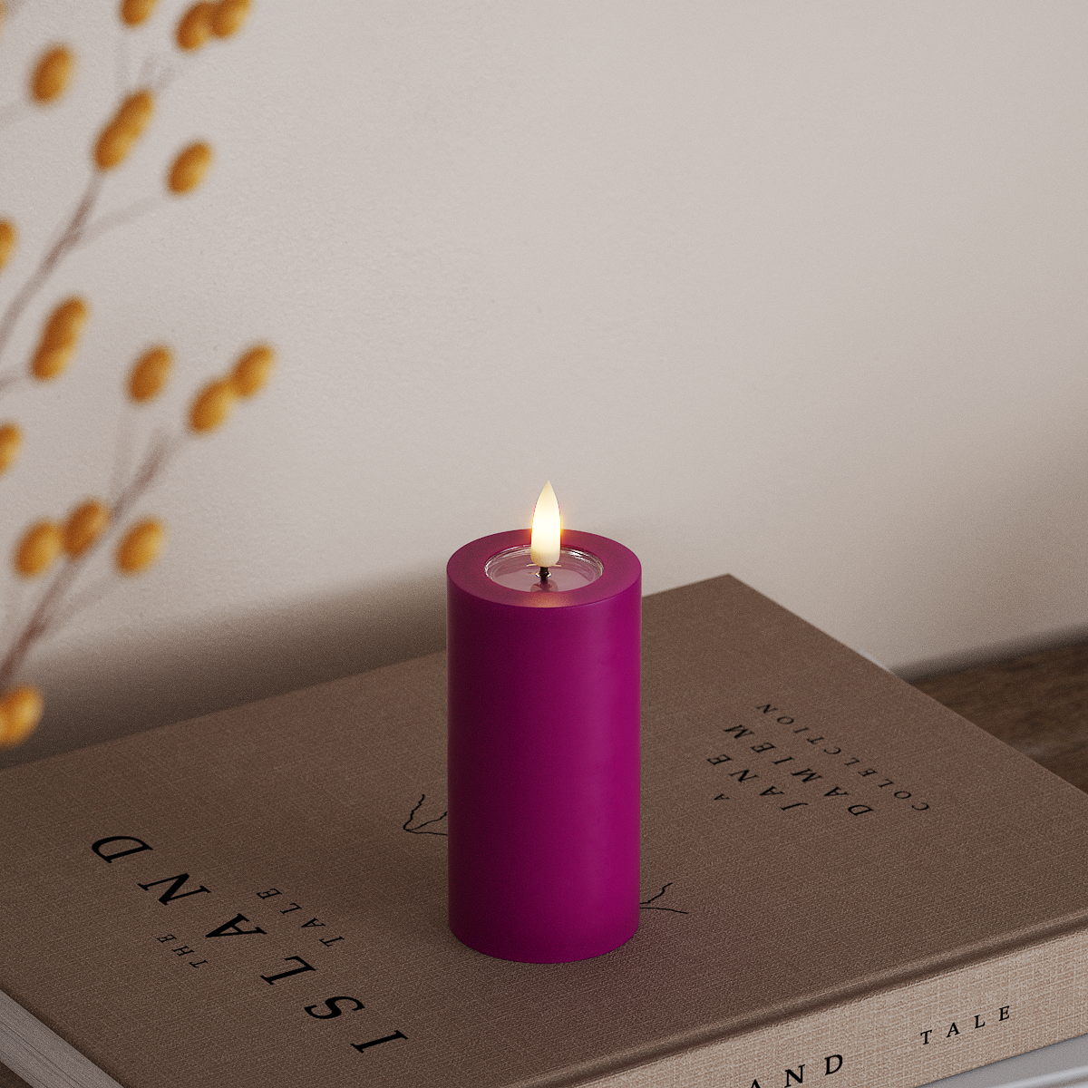 deluxe-homeart-blockkerzen-led-kerze-5x10-cm-violett-real-flame image 2