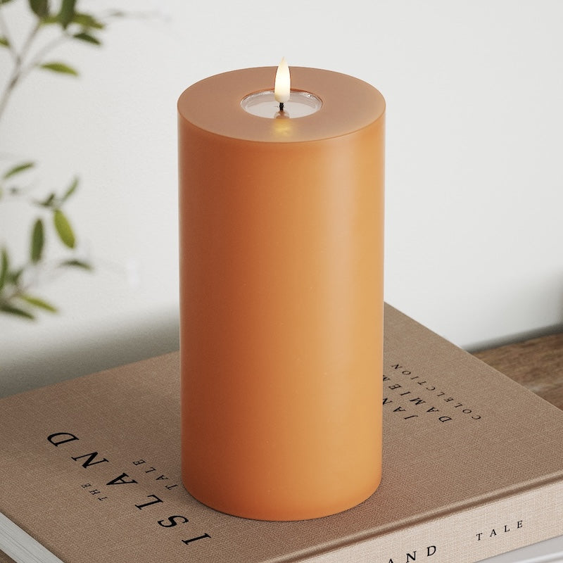 deluxe-homeart-blockkerzen-led-stumpenkerze-10x20cm-orange-real-flame image 4