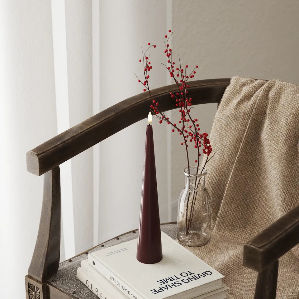 deluxe-homeart-kegelkerze-led-stabkerze-28-cm-bordeaux image 1