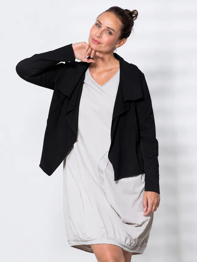 anastasia-hera-kurzjacke-wasserfallkragen-schwarz-s-m image 1