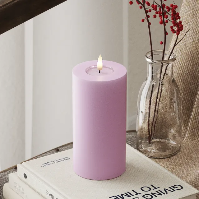 deluxe-homeart-blockkerzen-led-stumpenkerze-7-5x15-cm-lavendel image 1