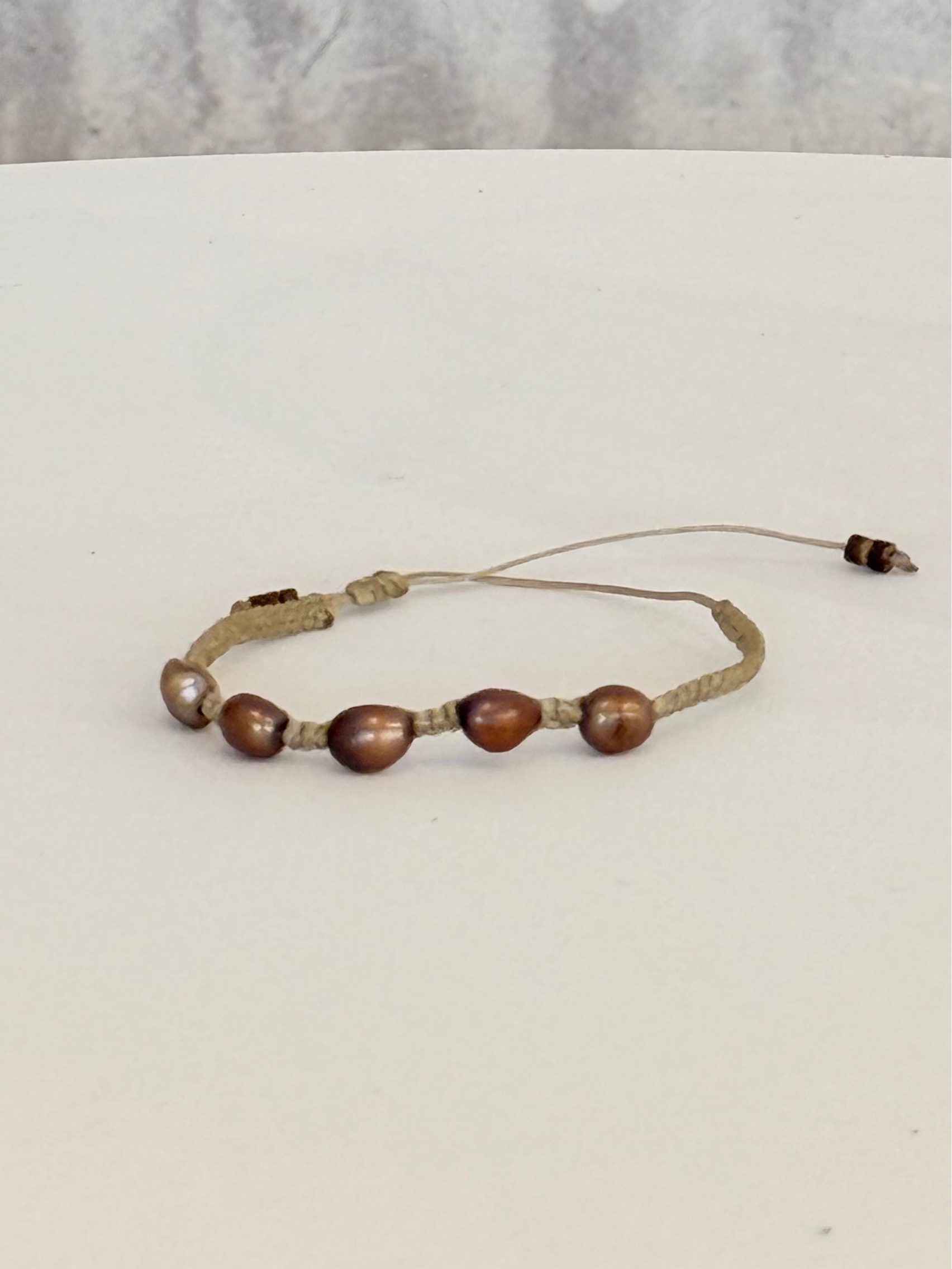ein-st-ck-vom-gl-ck-armband-zuchtperlen-boho-braun-verstellbar image 1