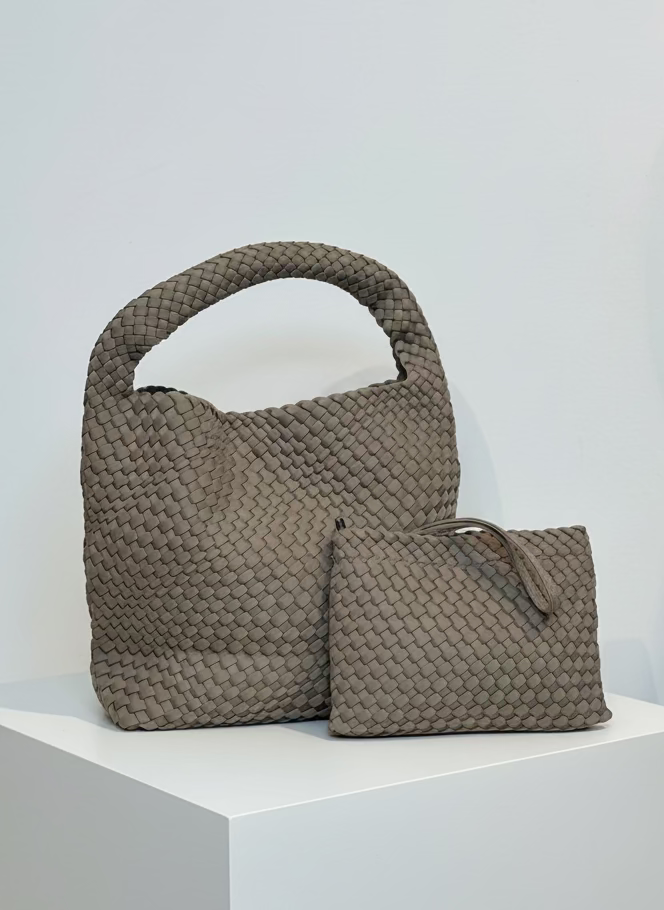 ein-st-ck-vom-gl-ck-neopren-tote-bag-taupe-mit-clutch image 1