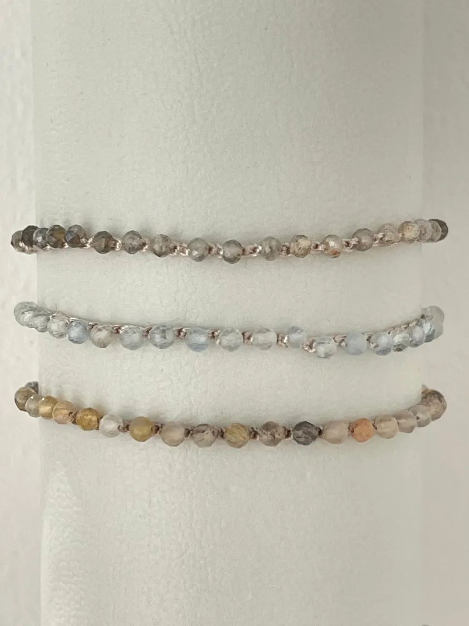 jasmin-edelstein-armband-geh-kelt-sand-verstellbar image 1