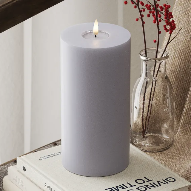 deluxe-homeart-blockkerzen-10x20-cm-led-kerze-mist-blue-real-flame image 1
