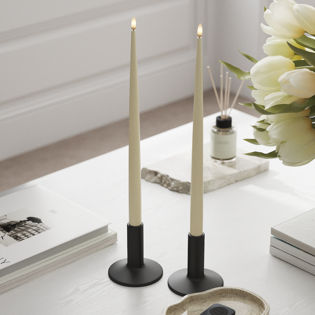 deluxe-homeart-kerzenlicht-mit-lack-led-stabkerze-38cm-creme-2st image 3