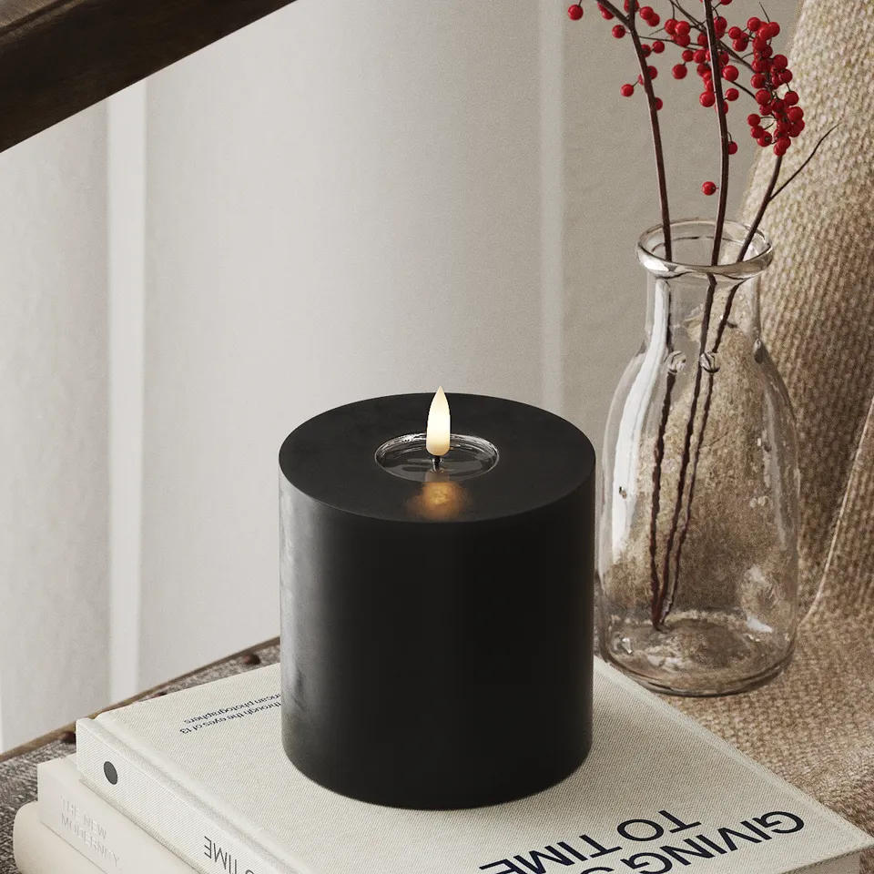deluxe-homeart-blockkerzen-led-10x10-cm-schwarz-real-flame image 1