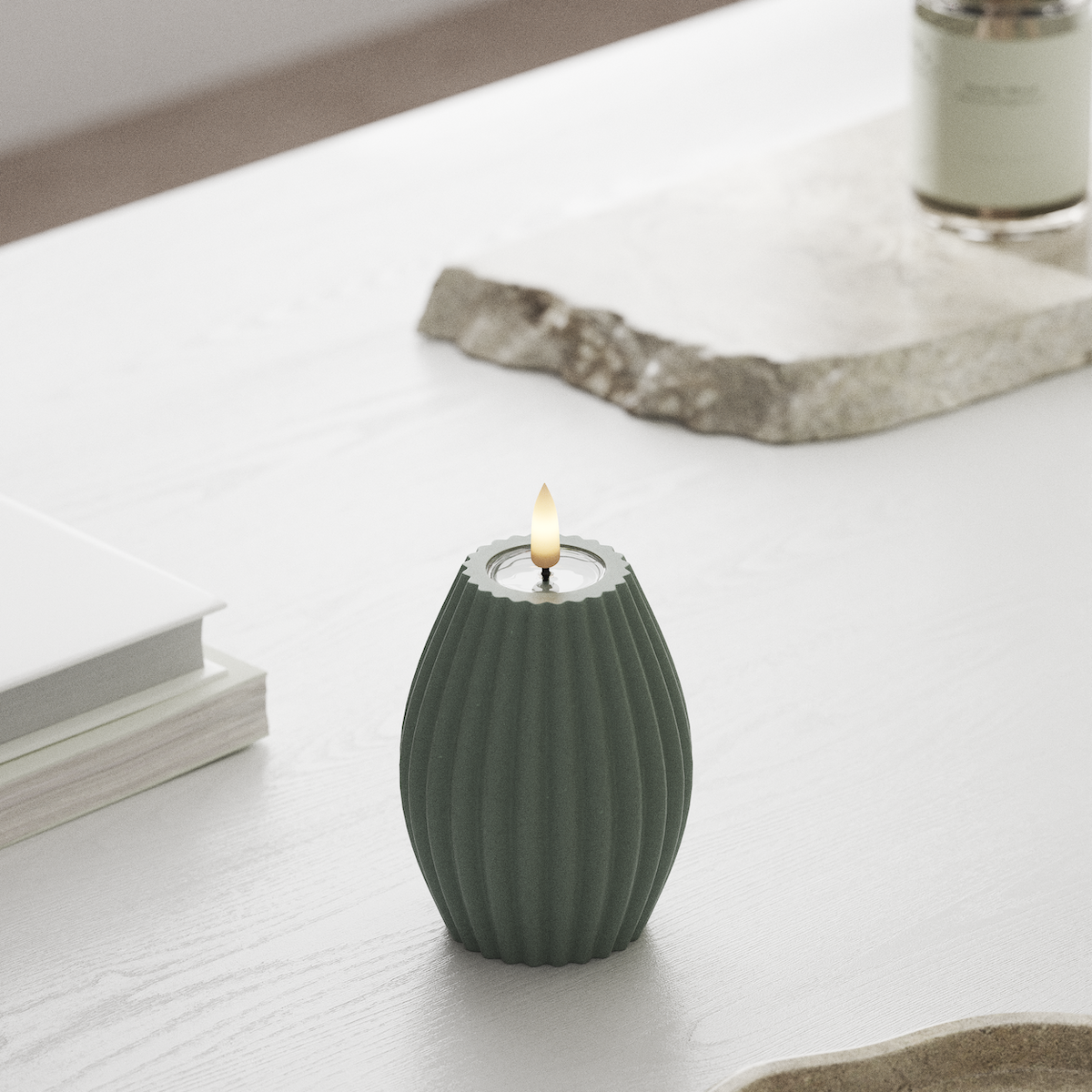 deluxe-homeart-rillenkerzen-led-kerze-7-5x10-cm-salbeigr-n-real-flame image 3