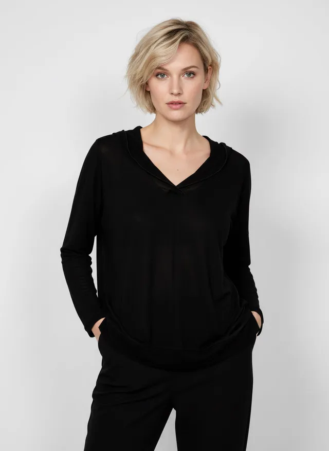 ein-st-ck-vom-gl-ck-alessa-kapuzenshirt-schwarz-mit-t-llkapuze image 1