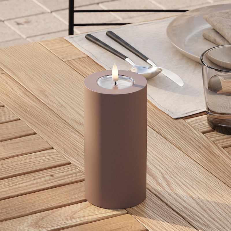 deluxe-homeart-au-enleuchten-led-outdoor-kerze-7-5x15cm-karamell-ip44 image 2