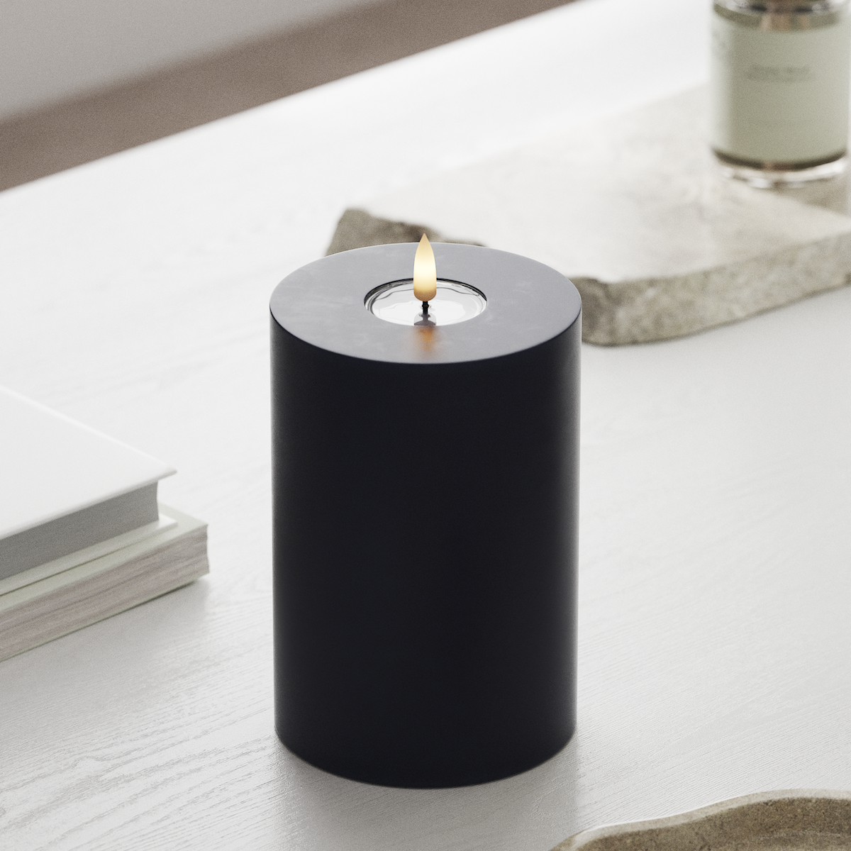 deluxe-homeart-blockkerzen-led-kerze-10x15-cm-k-nigsblau-real-flame image 3