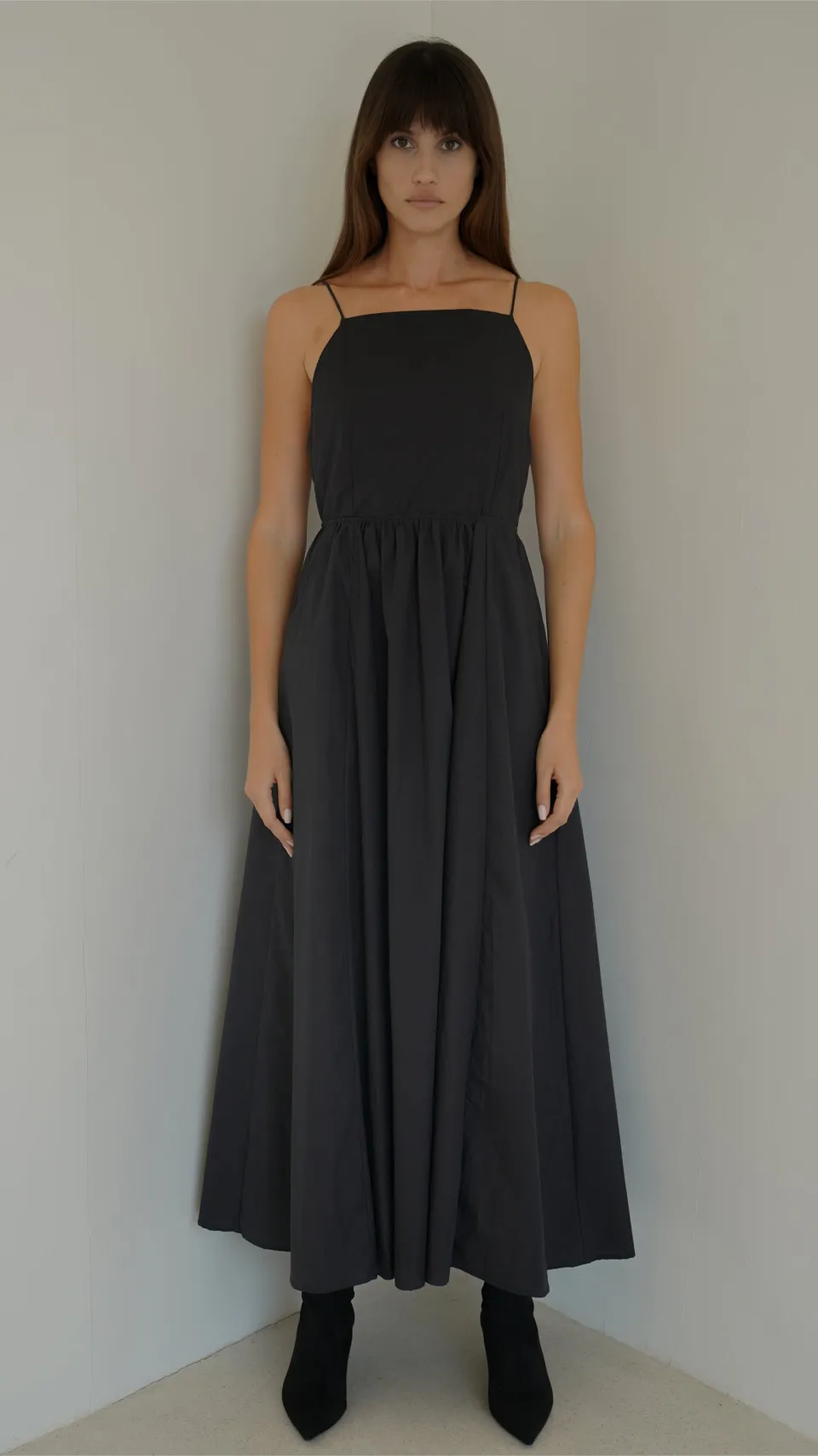 ein-st-ck-vom-gl-ck-calliope-midikleid-bio-baumwolle-schwarz image 1