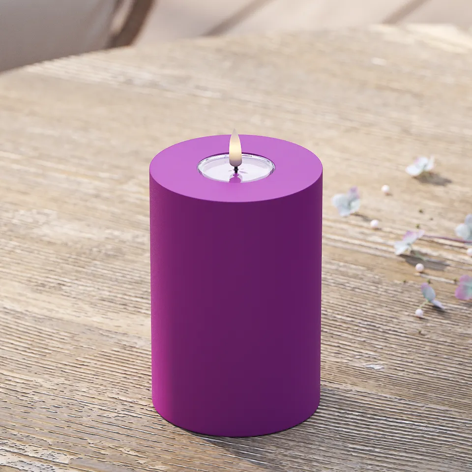 deluxe-homeart-au-enleuchten-led-outdoor-kerze-violett-10x15-ip44 image 1